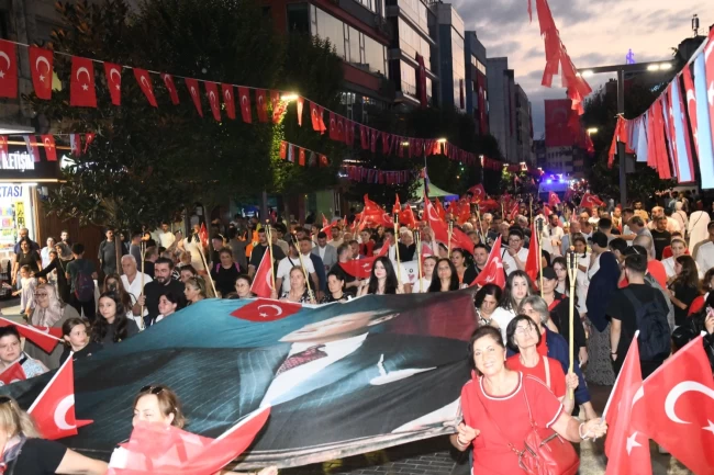 Trabzon'da 30 Ağustos coşkusu meydanlara taştı