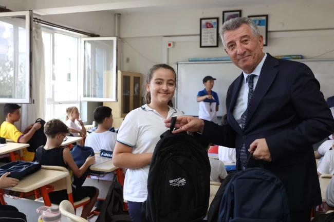 İzmir Güzelbahçe Belediyesi'nden eğitime destek