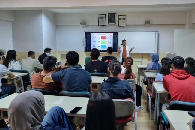Manisa'da yeni eğitim dönemine büyükşehir desteği