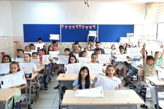 Denizli Büyükşehir'in sosyal belediyecilik vizyonu eğitime yön veriyor