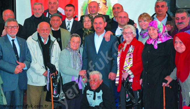 BEŞİKTAŞLILAR YAŞLILARIN YÜZÜNÜ BİRKEZ DAHA GÜLDÜRDÜ..