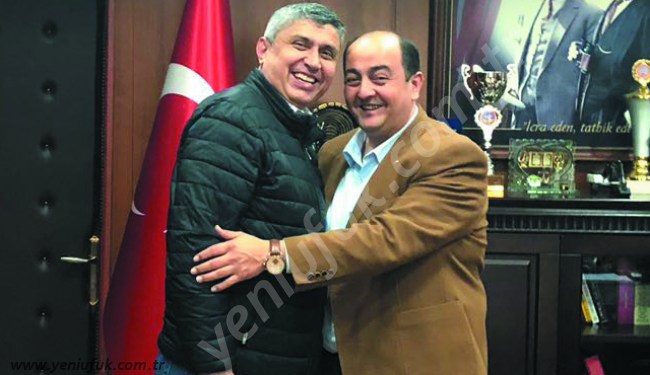 KUCAKLAŞIP, VEDA ETTİLER...