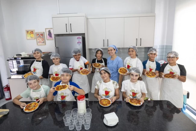 Çocuklar mutfağa girdi; Yaratıcı Mutfak Atölyesi'