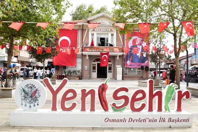 Bursa Yenişehir'de kurtuluşun 103. yılı coşkuyla kutlandı