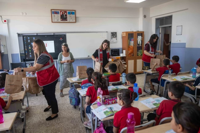 Bornova'da 3 bin öğrenciye yemek tüm ilçeye yayılacak