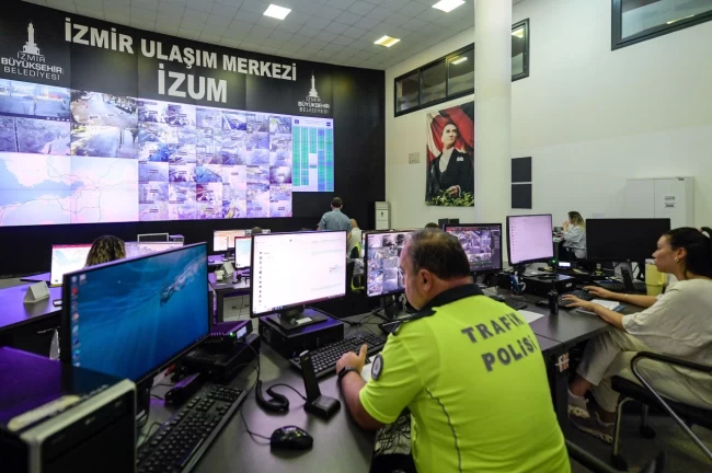 İzmir trafiği "İZUM"un radarında
