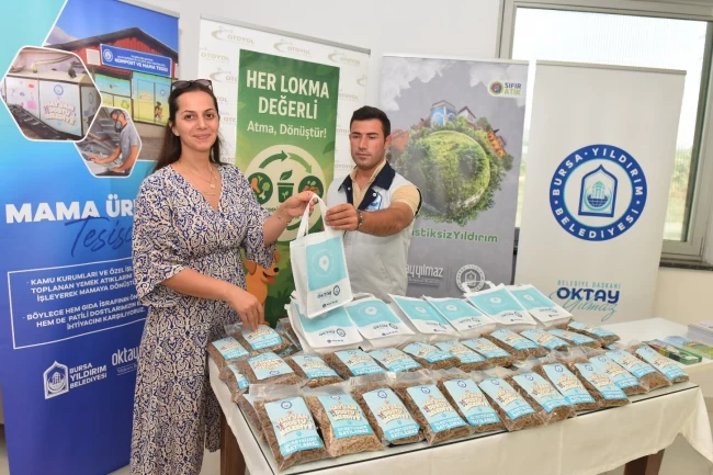 Bursa Yıldırım'dan sıfır atıkla can dostlara mama desteği