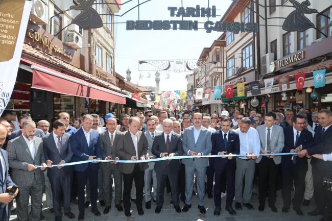 Konya'da "Tarihi Bedesten Alışveriş Günleri" başladı
