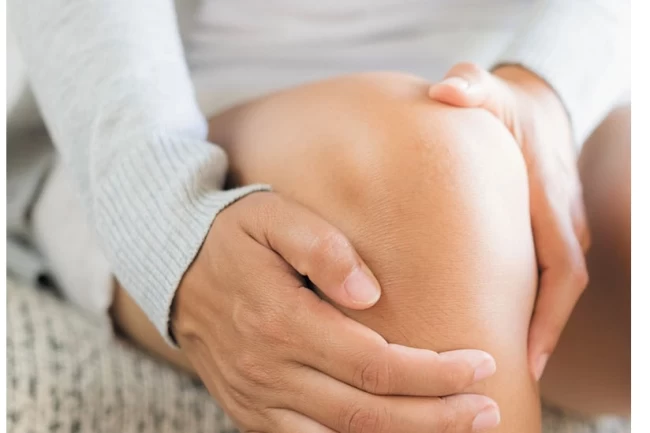 Menisküs yırtıkları hakkında uzmanından önemli bilgiler... Dizde ağrı ve şişliğe dikkat