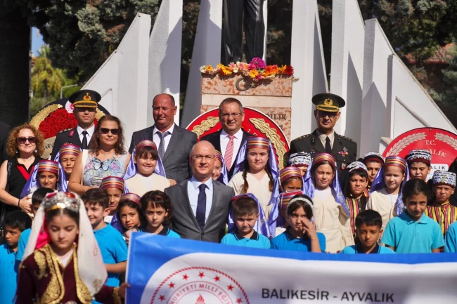 Balıkesir Ayvalık'ta kurtuluşun 103. yıl coşkusu