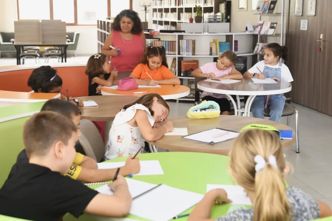 Bursa Osmangazi'de çocuklar bu atölyede yazma alışkanlığı kazanıyor