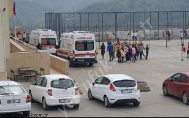 ÖREN ORTAOKULU'NDA ZEHİRLENME..