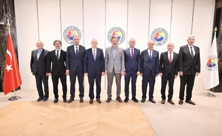 Arslan Keleş, TOBB Yüksek Divan Kurulu toplantısına katıldı ve Başkan Hisarcıklıoğlu'nu ziyaret etti