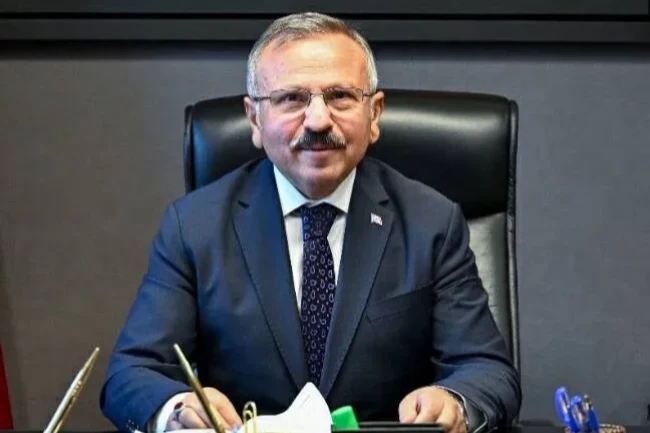 İlber Ortaylı'dan Tokat Milletvekili Yusuf Beyazıt'a övgü