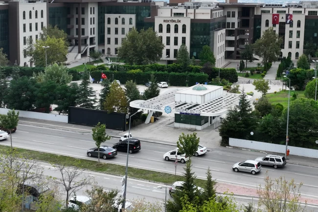 BTÜ'den lise öğrencilerine üniversite deneyimi