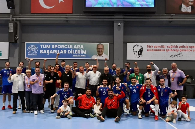 Nilüfer Belediyespor'dan dörtte dört