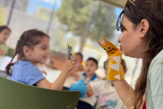 Yuvamız İzmir'in çocukları üniversiteli gençlerle buluşuyor