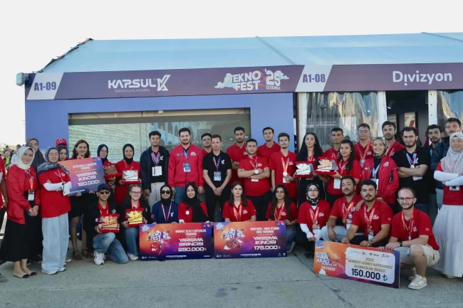 KAPSÜL'den TEKNOFEST'te 18 ödüllük başarı