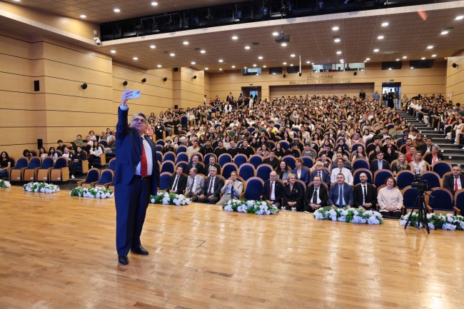 BEUN’da Yeni Dönem Heyecanı: Oryantasyon Programı Coşku ile Başladı