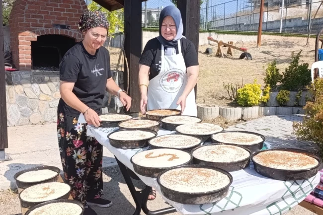 Bursa'da İrfaniyeli kadınlar ekmekle dayanışmayı mayaladı