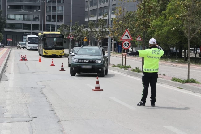 Bursa'da hız ihlallerine karşı radar denetimleri sürüyor