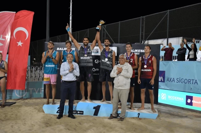 Türkiye, 'Plaj Voleybolu Dünya Turu'nda şampiyon!