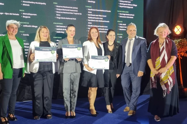 Efes Tarlası Yaşam Köyü Fransa'da ödüle layık görüldü