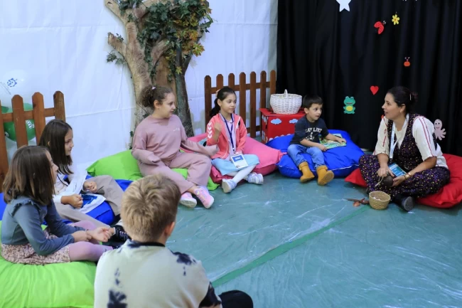 Küçük okurlar Kocaeli'de büyük eğlence