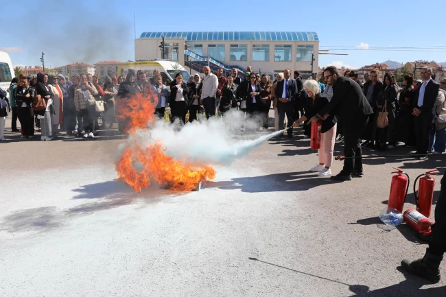 Ankara Keçiören'de belediye personeline afet bilinci eğitimi