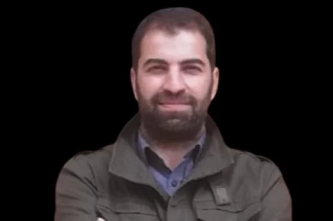 Deniz Mahabad'ın ilk öykü kitabı 'Suyun Kırmızı Gölgesi' raflarda