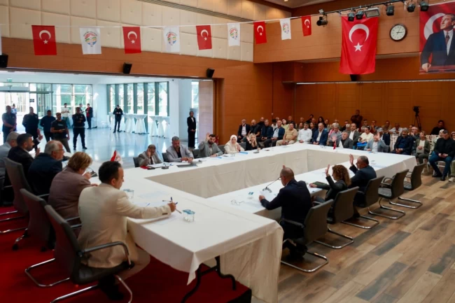 Şile Meclisi'nde borçlar, Şile Bezi Festivali ve kurtuluş günü hatası konuşuldu