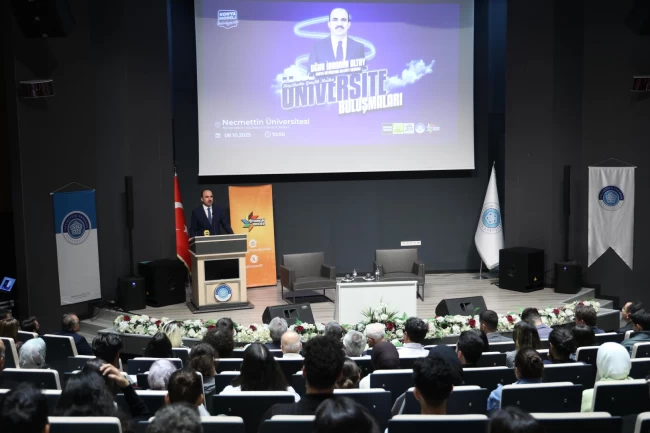 Başkan Altay NEÜ Mühendislik Fakültesi'nde gençlerle buluştu