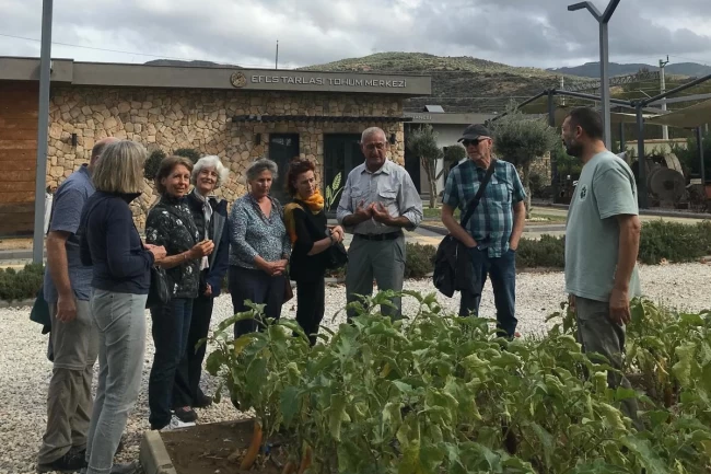 İzmir'de Efes Tarlası Yaşam Köyü'ne uluslararası ilgi büyüyor