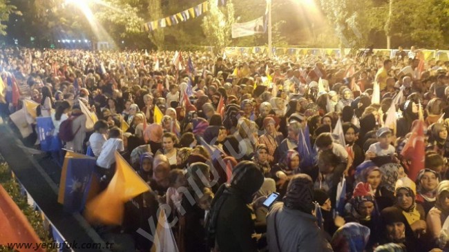 EREĞLİ CUMHURBAŞKANINI BEKLİYOR, ALANLAR DOLDU..