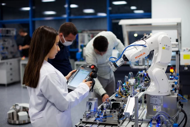 GUHEM'in çevrimiçi uzay programına 70 bin öğrenci katıldı