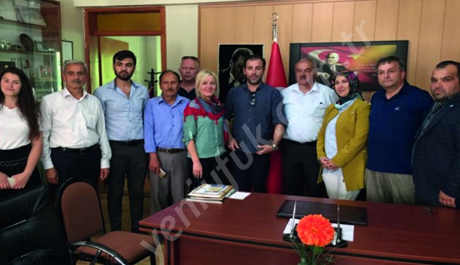 GÜMELİ'DE İYİ PARTİ'YE SEVGİ SELİ..