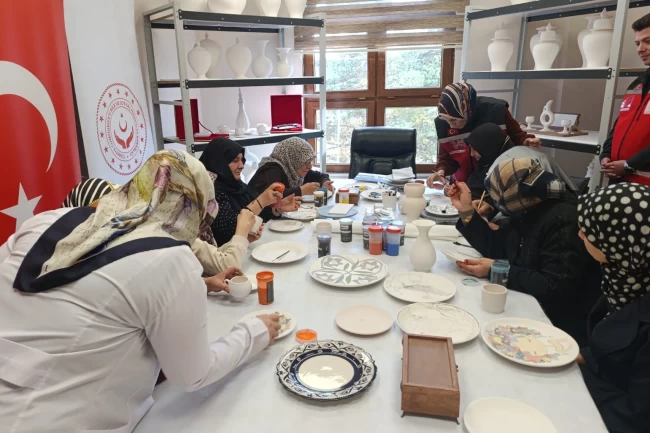 Erzurum'da şehit yakınlarına sanatla şifa