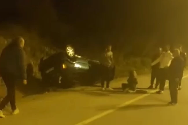 Akçakoca'da araç şarampole devrildi: 1 Yaralı