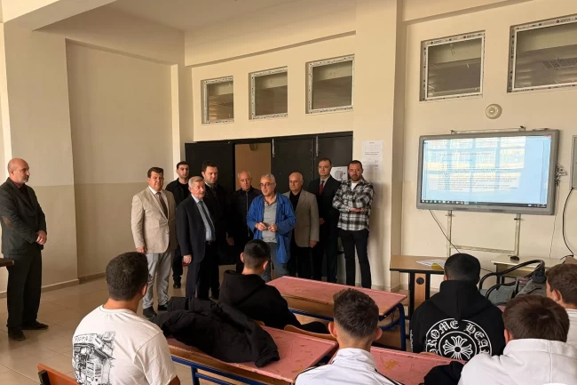 Keşan Kaymakamı Mercan'dan TOBB Proje Okulu'na ziyaret