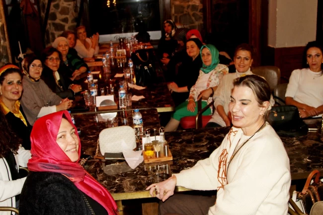 Erzurum'un güçlü kadınları dayanışma sofrasında buluştu