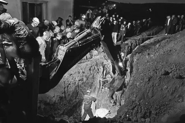 Bursa Mudanya'da acı olay! Toprak kaymasında 2 kardeş hayatını kaybetti