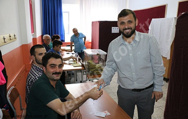 ALINLARININ AKIYLA..