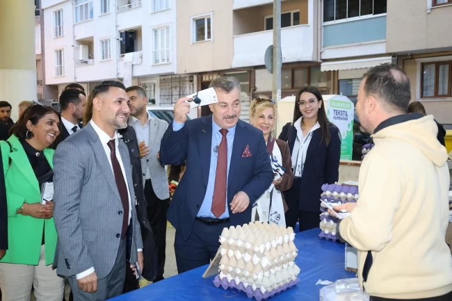 Anahtar Parti'den Bursa'da ‘Kapı Kapı Anahtar'