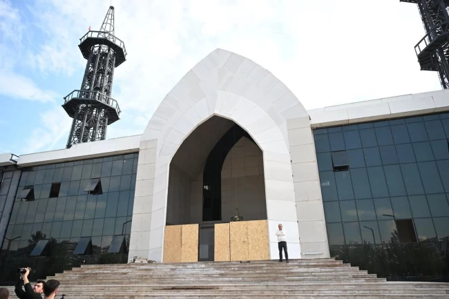 Kartepe Kent Meydanı Camii'nde sona doğru