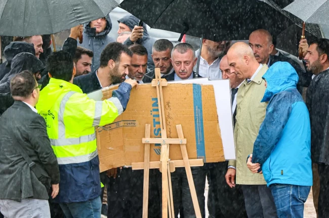 Kocaeli'de Başkan Büyükakın'dan sağanakta saha denetimi