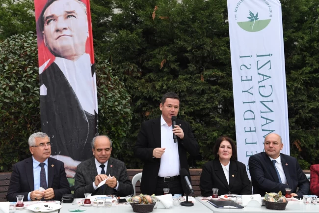 Bursa Osmangazi'de Başkan Aydın 1,5 yılda 35 mahalleyle buluştu