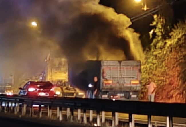 Kdz. Ereğli Plajlar Mevkisinde Tırın Dorsesinde Yangın!