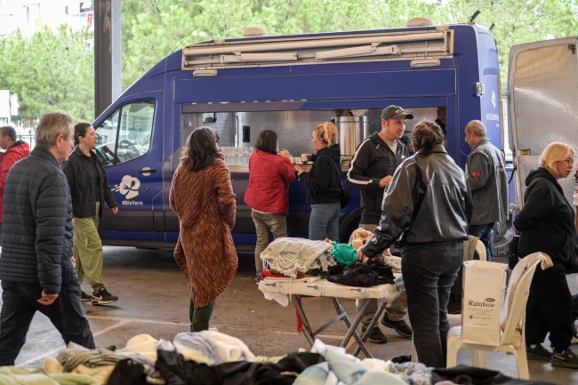 İzmir'de 2. El Pazarı'ndan herkes memnun