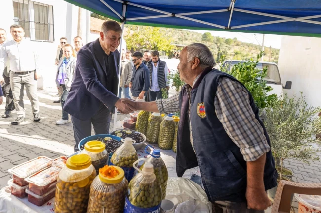 İzmir Torbalı'da zeytinle buluşma