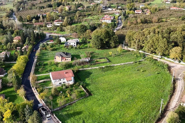 Hendek'te 7,5 kilometrelik hat yenileniyor... YOLBAK yolları tablo gibi işliyor
